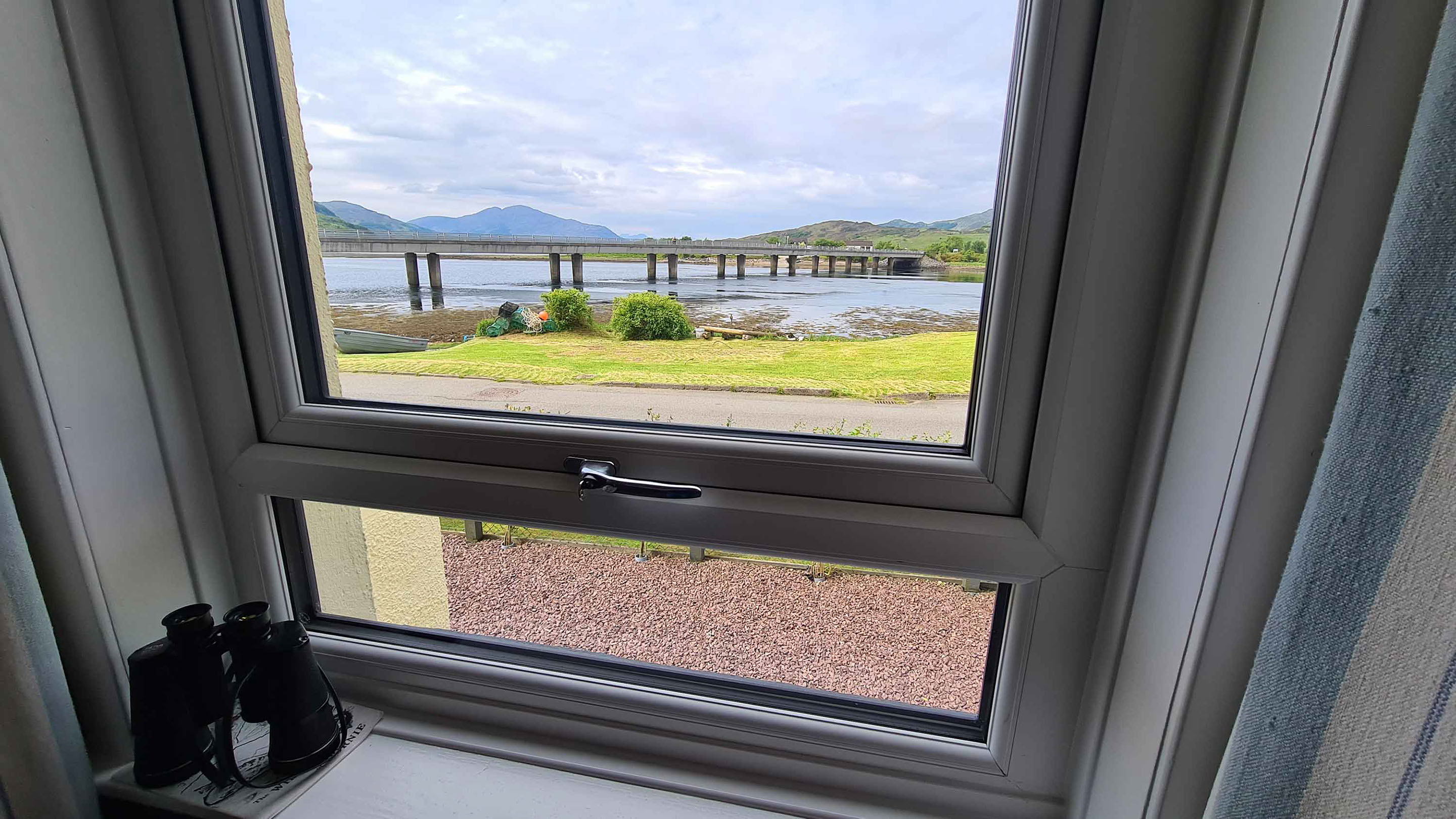 Glas Eilean View Self Catering Accommodation in Dornie with Sea Views 