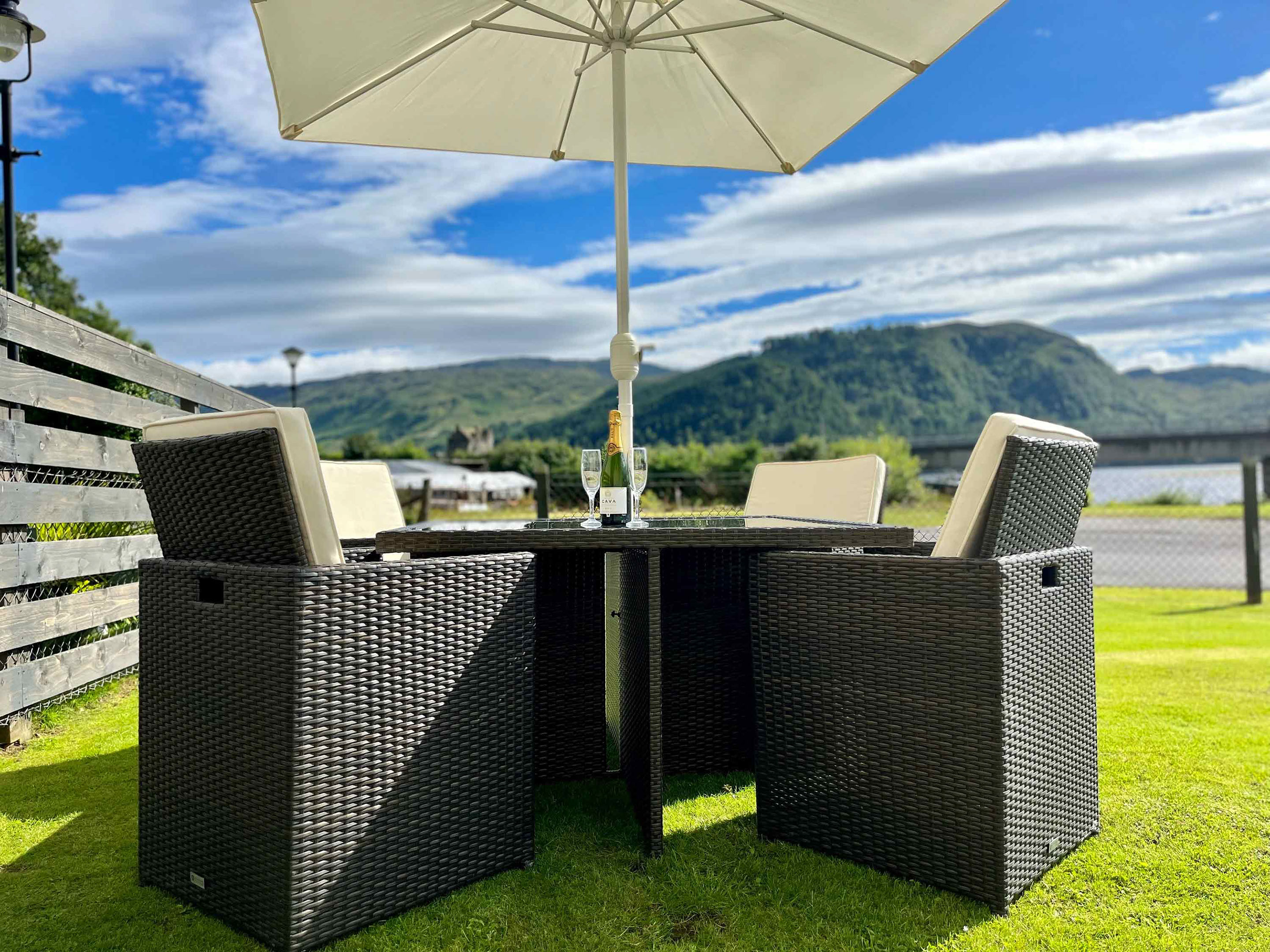 Glas Eilean View Self Accommodation dining room is perfect for evening meals