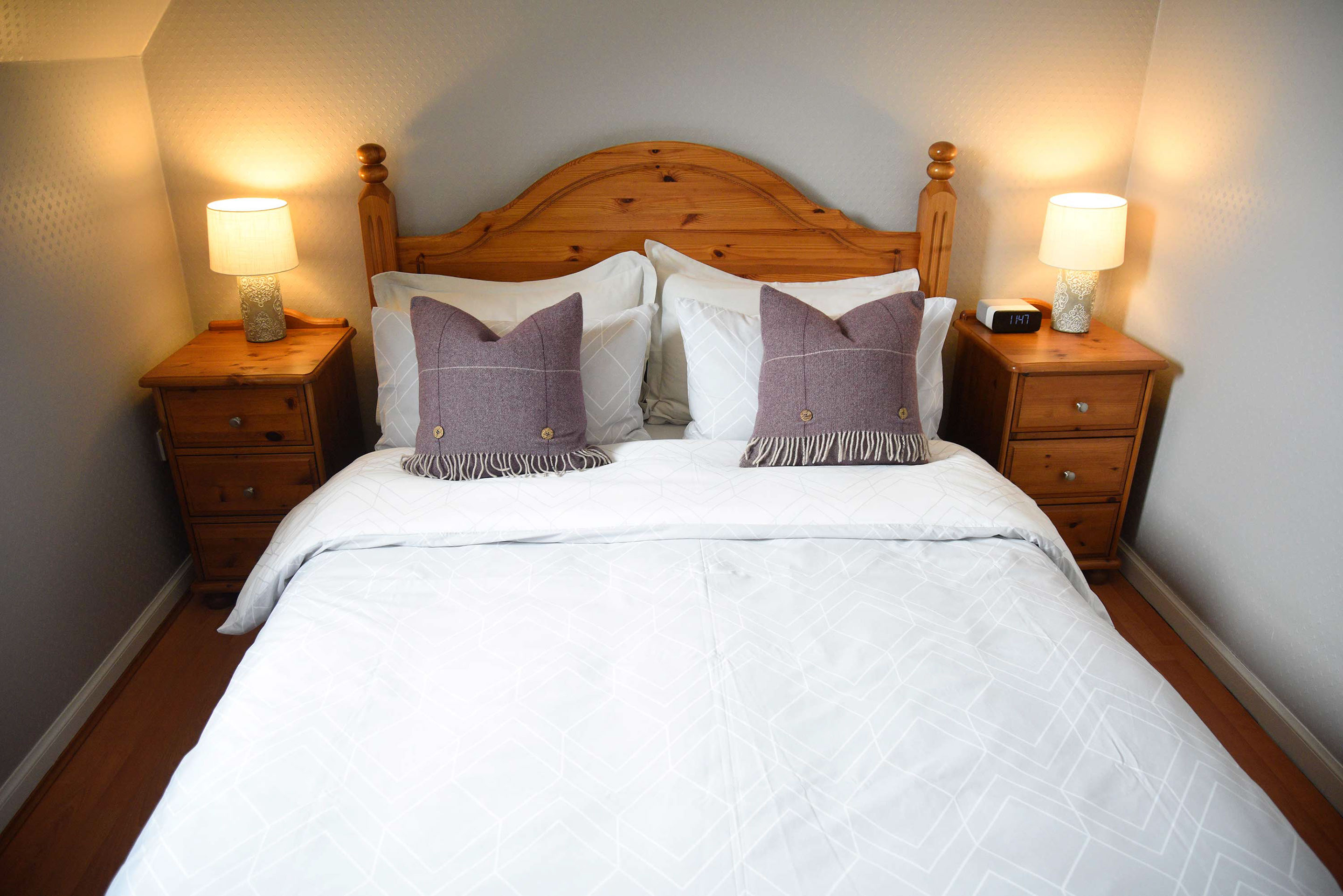 King Size Double room at Glas Eilean View Self Catering accommodation in Dornie with WIFI and sea views
