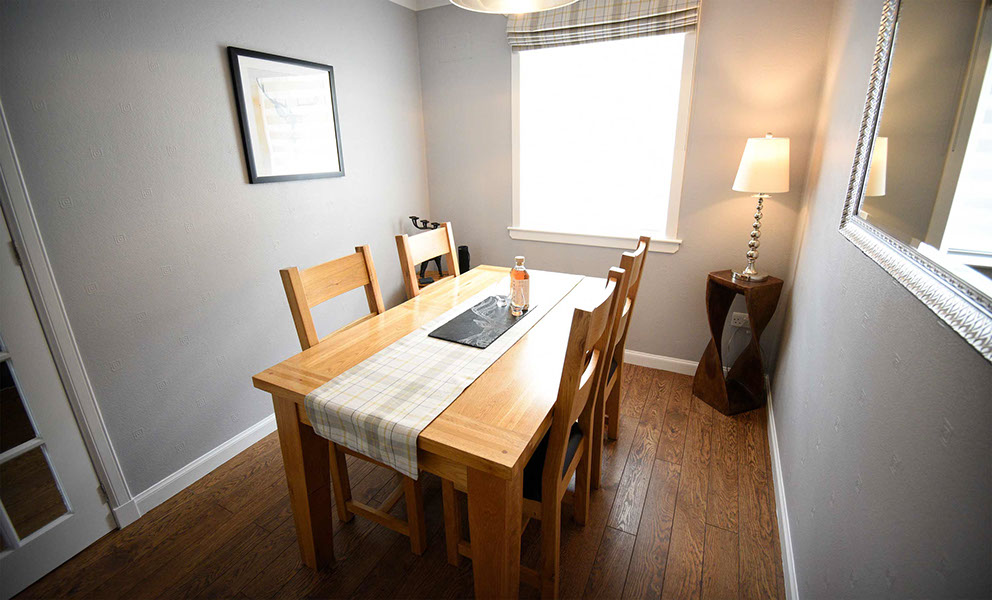 Glas Eilean View Self Catering Accommodation in Dornie Living Room